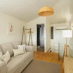 Mimo House *