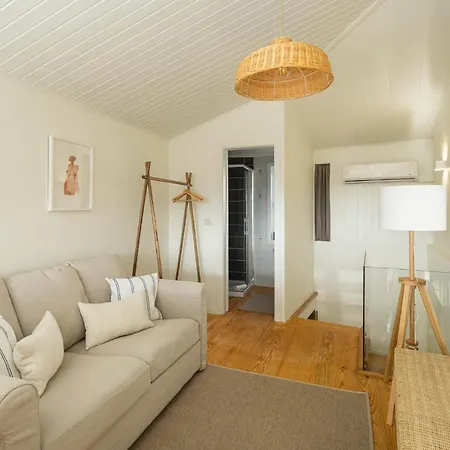 Mimo House *